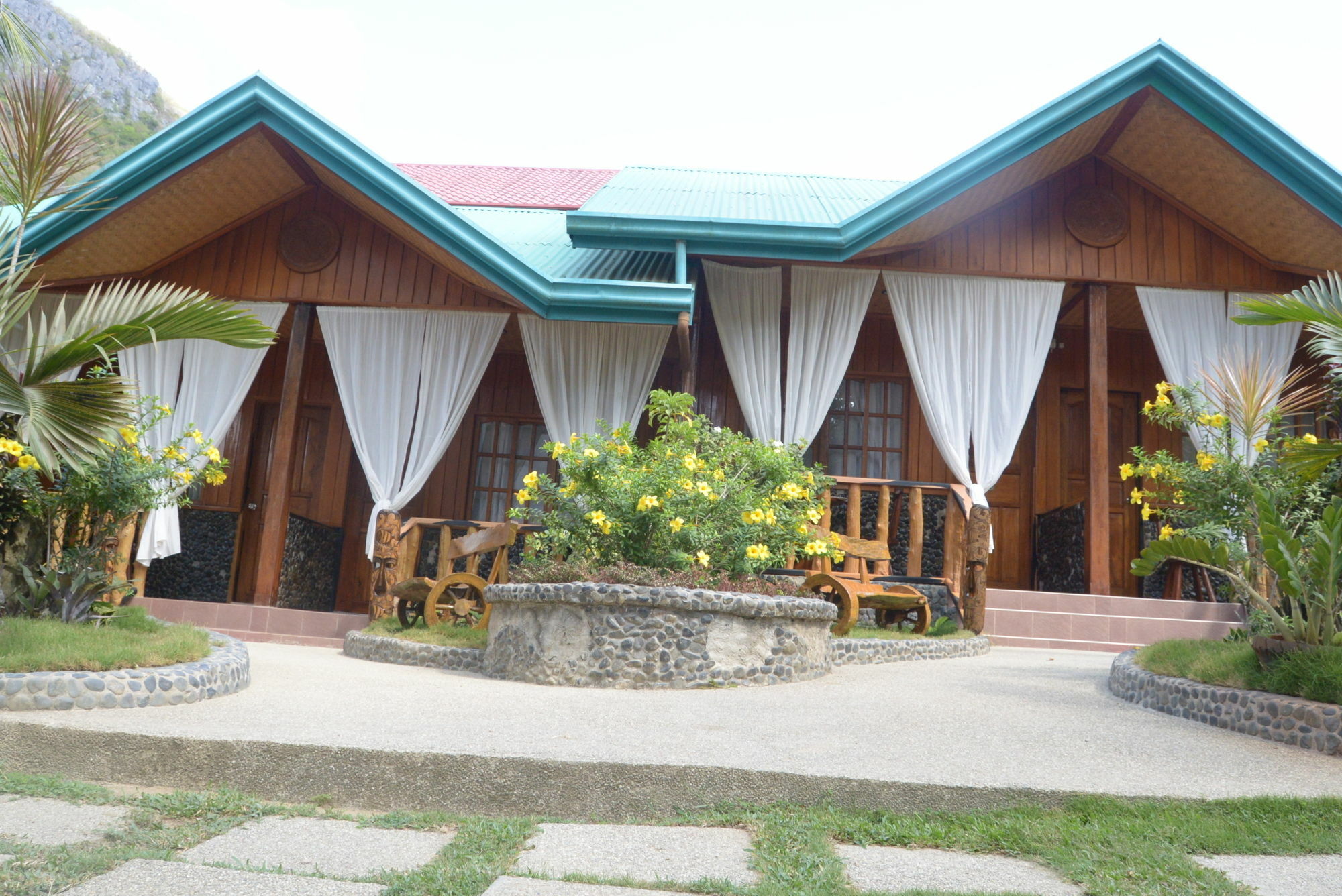 Jurias Garden Hotel El Nido Exterior photo